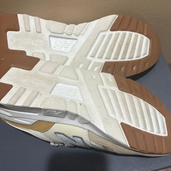 Men's New Balance 997H Sneaker Size 10.5 - Picture 5 of 8